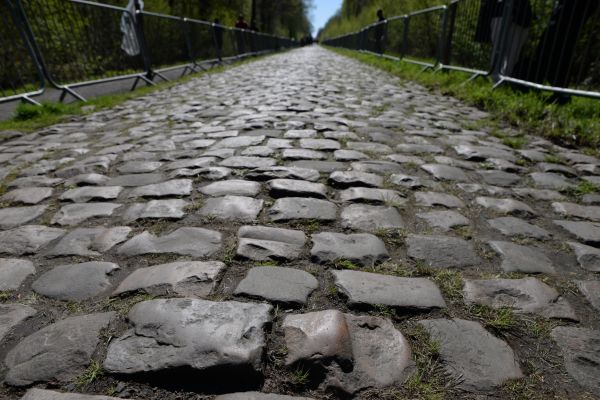 Cobblestone Installation in Whittier